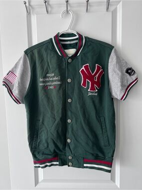 MLB New York Yankees short sleeve varsity jacket